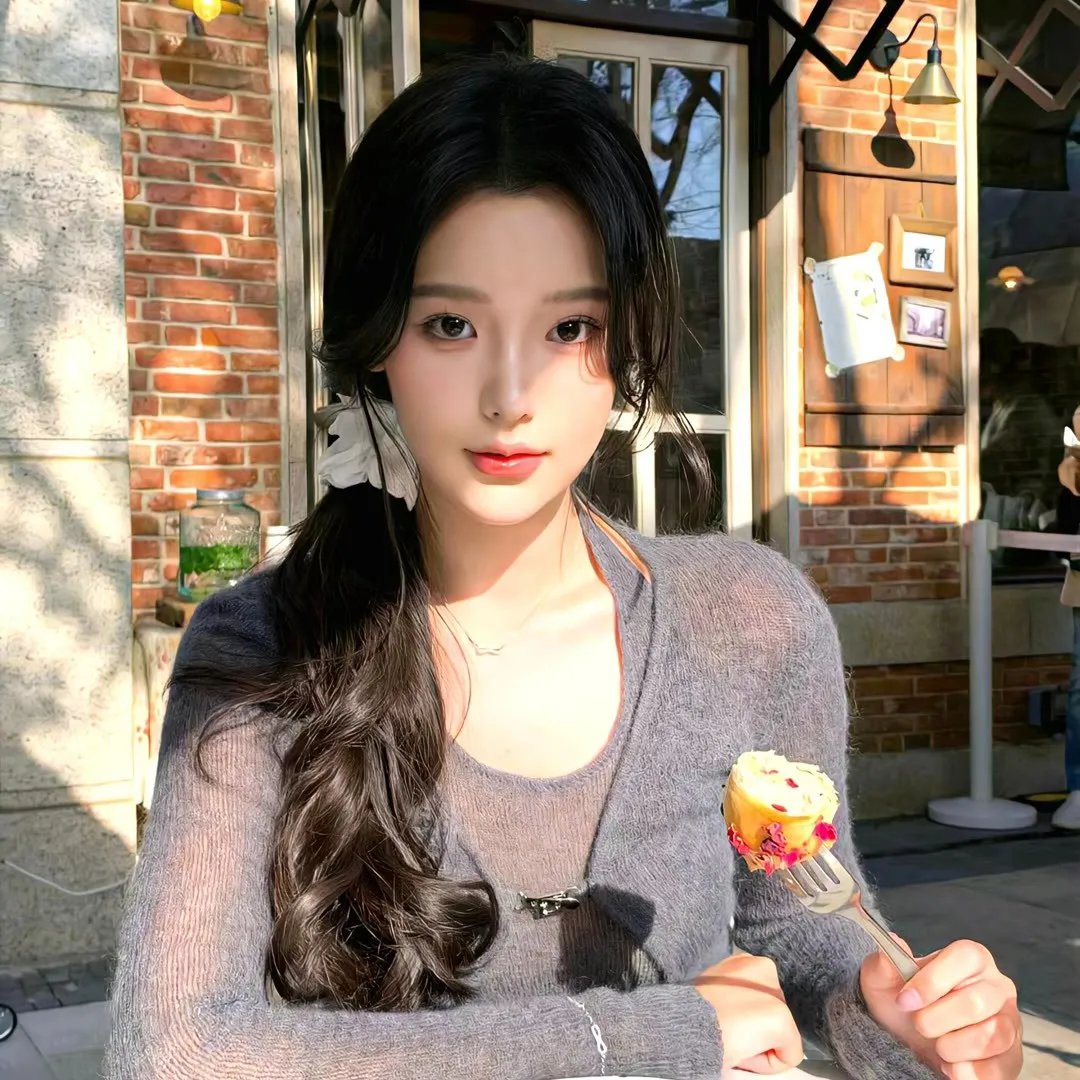 皇后失宠侍奉太监笑了